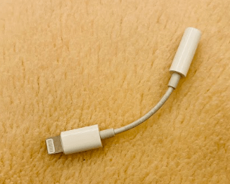 旅行行李打包iphone轉接頭