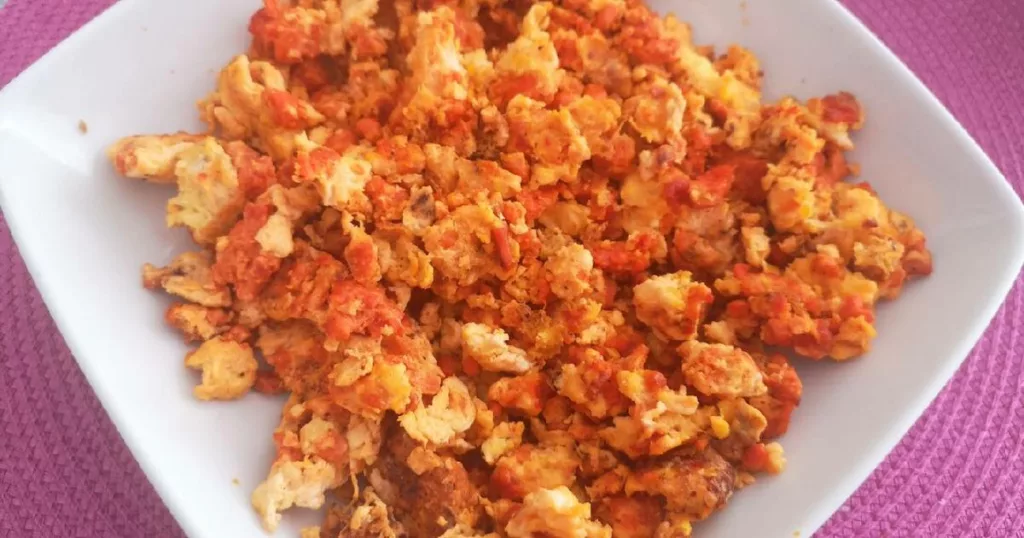 Salchicha Huachana祕魯香腸+蛋液炒過