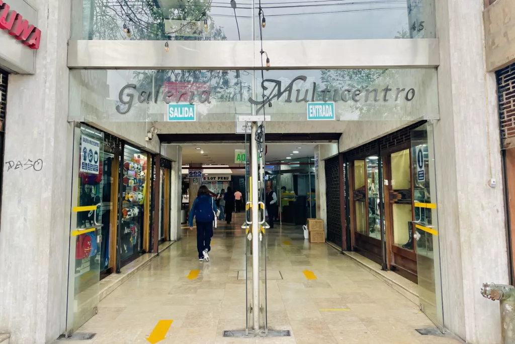 Miraflores購衣地點Galeria Multicentro商城